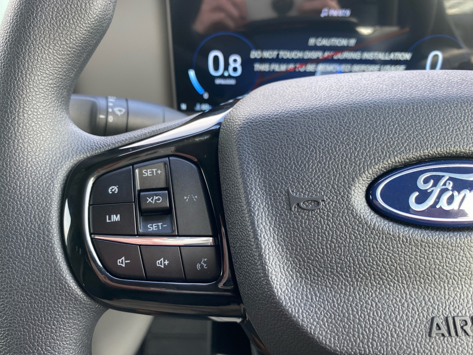 2026 Ford Transit Custom - image 9