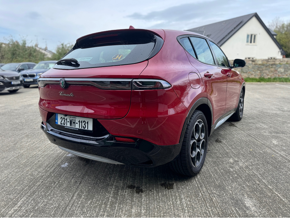 2023 Alfa Romeo Tonale - image 4