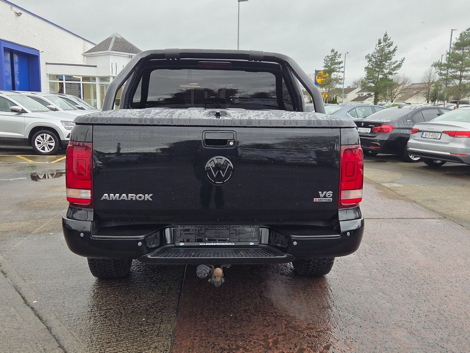 2017 Volkswagen Amarok - image 6