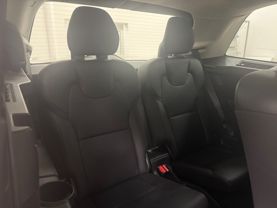 2020 Volvo XC90 B5 (235hp) AWD Momentum Auto