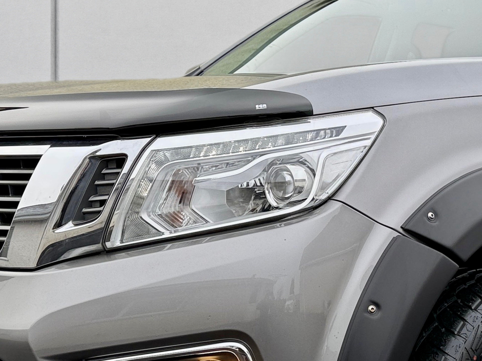 2019 Nissan Navara TEKNA 2.3 DCI 190 **FULLY KITTED**NO VAT**FSH**MINT**ONE UK OWNER** €22,450