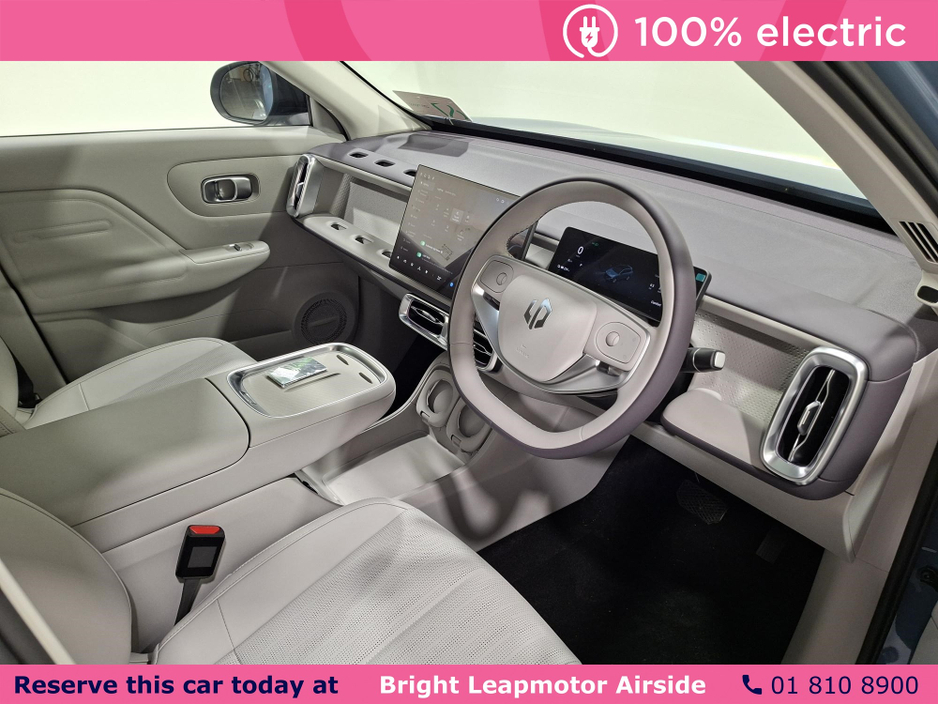 2026 Leapmotor B10 - image 15