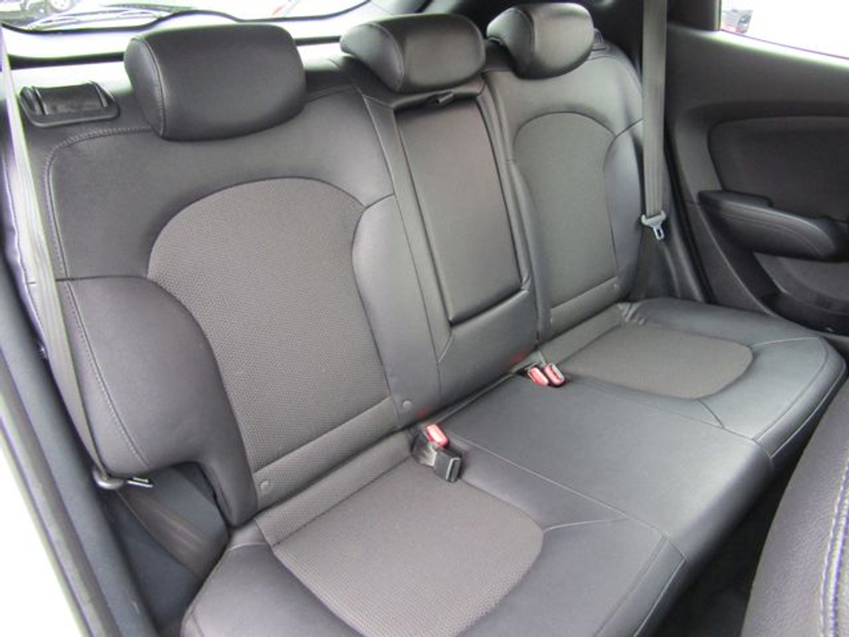 2015 Hyundai ix35 1.7 Executive 4DR €8,950