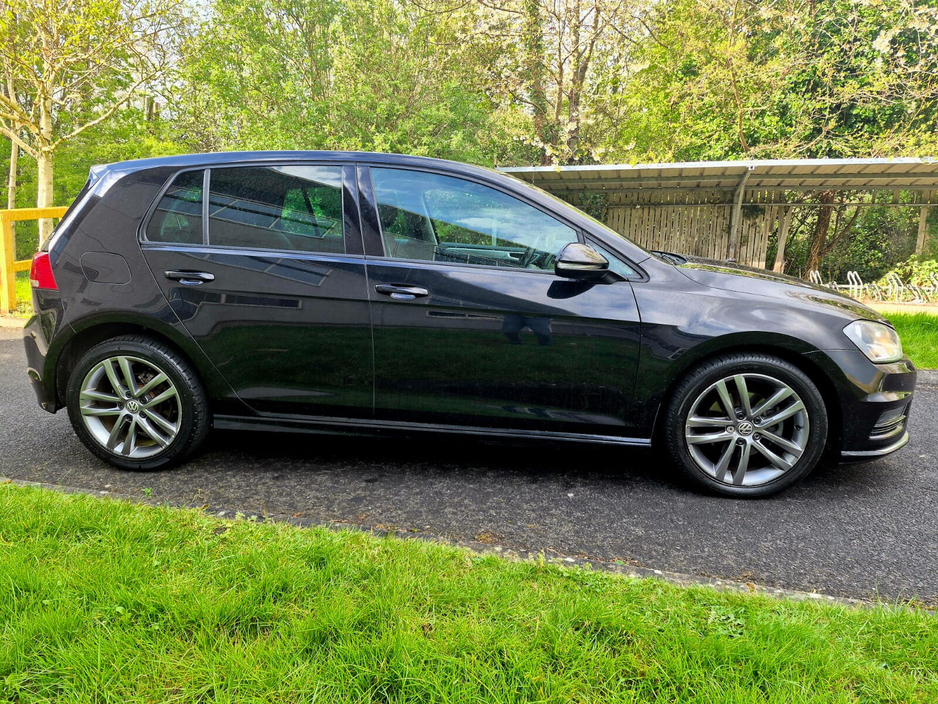 2016 Volkswagen Golf - image 14