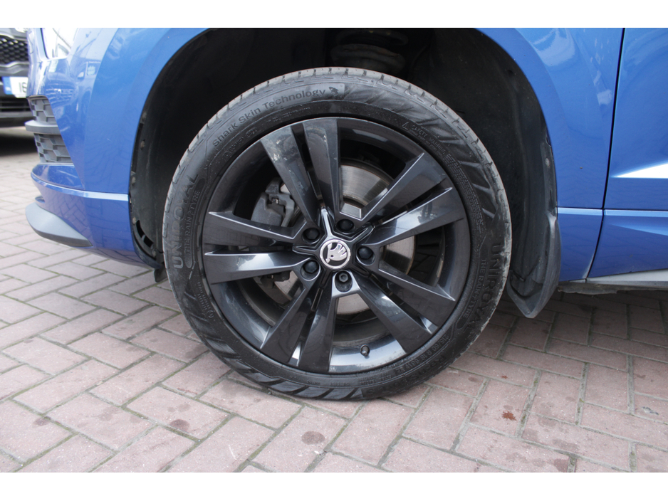 2020 Skoda Karoq - image 22