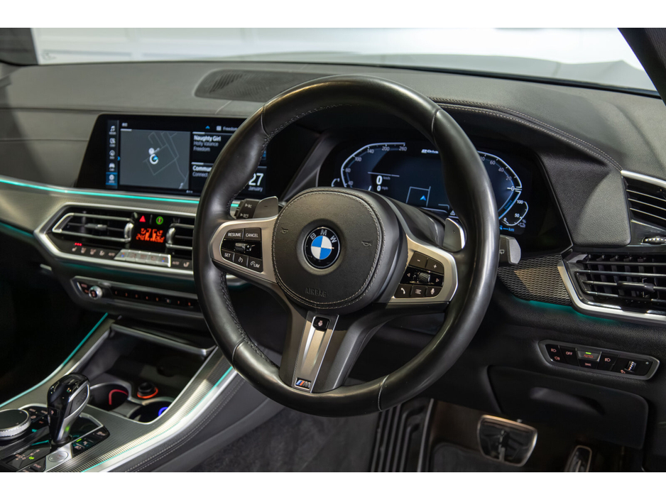 2021 BMW X5 xDrive45e M Sport €49,950