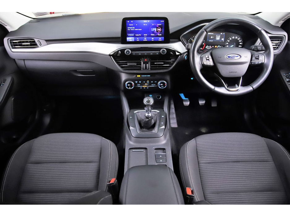 2020 Ford Kuga - image 28