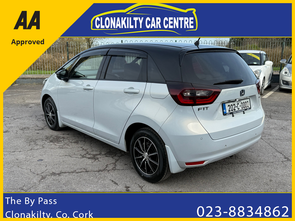 2020 Honda Fit - image 8