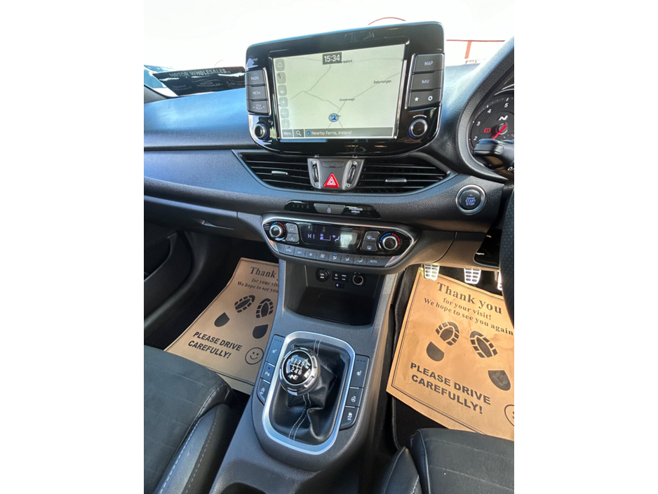 2020 Hyundai i30 - image 16