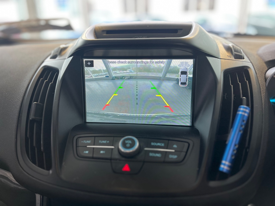 2018 Ford Kuga - image 17