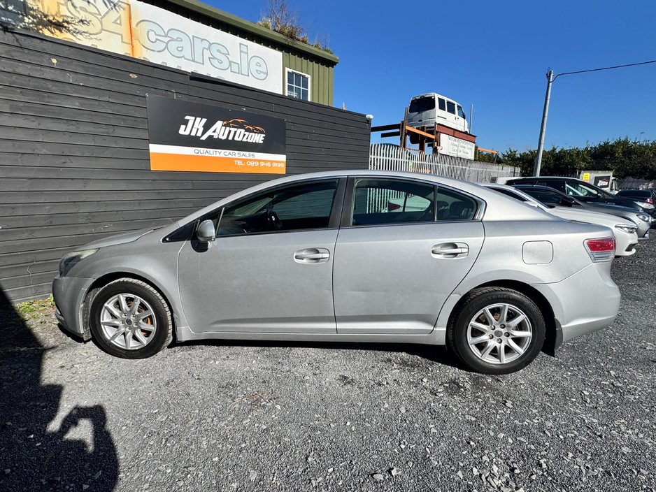 2009 Toyota Avensis - image 7