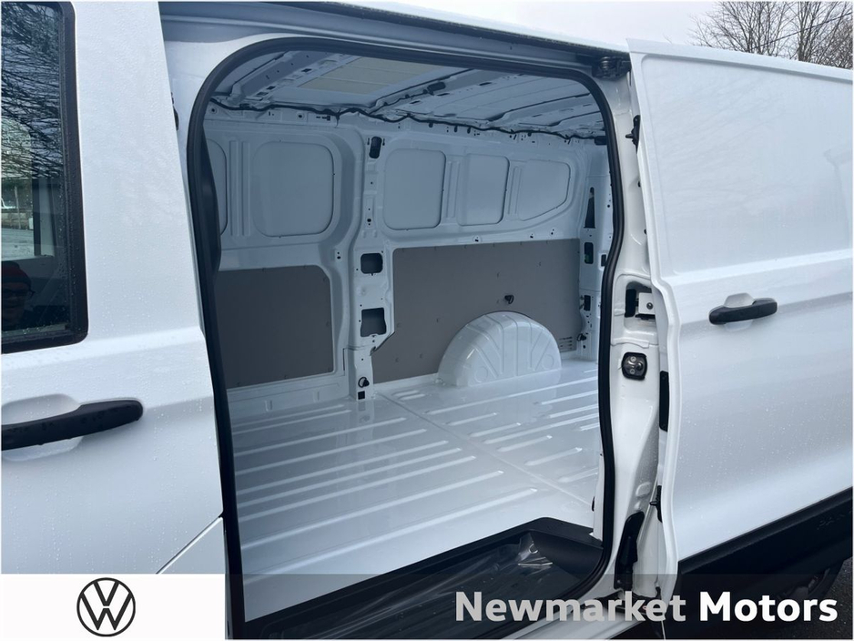 2026 Volkswagen Transporter - image 15