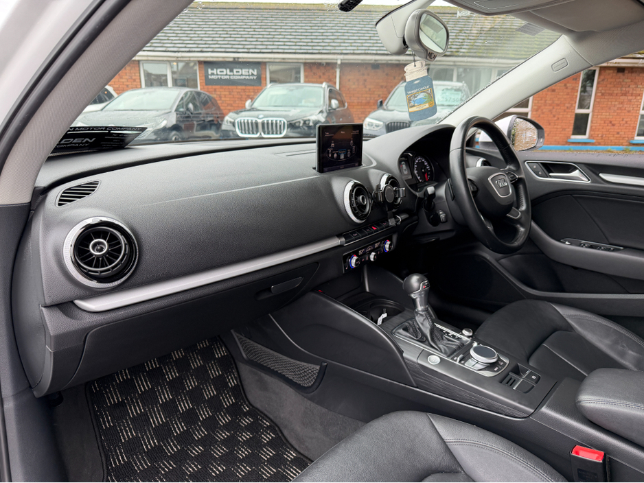 2014 Audi A3 KEYLESS ENTRY..BLACK LEATHER..2 KEYS