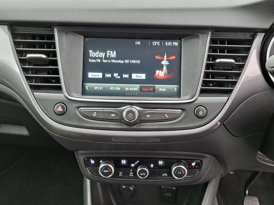 2022 Opel Crossland - image 23