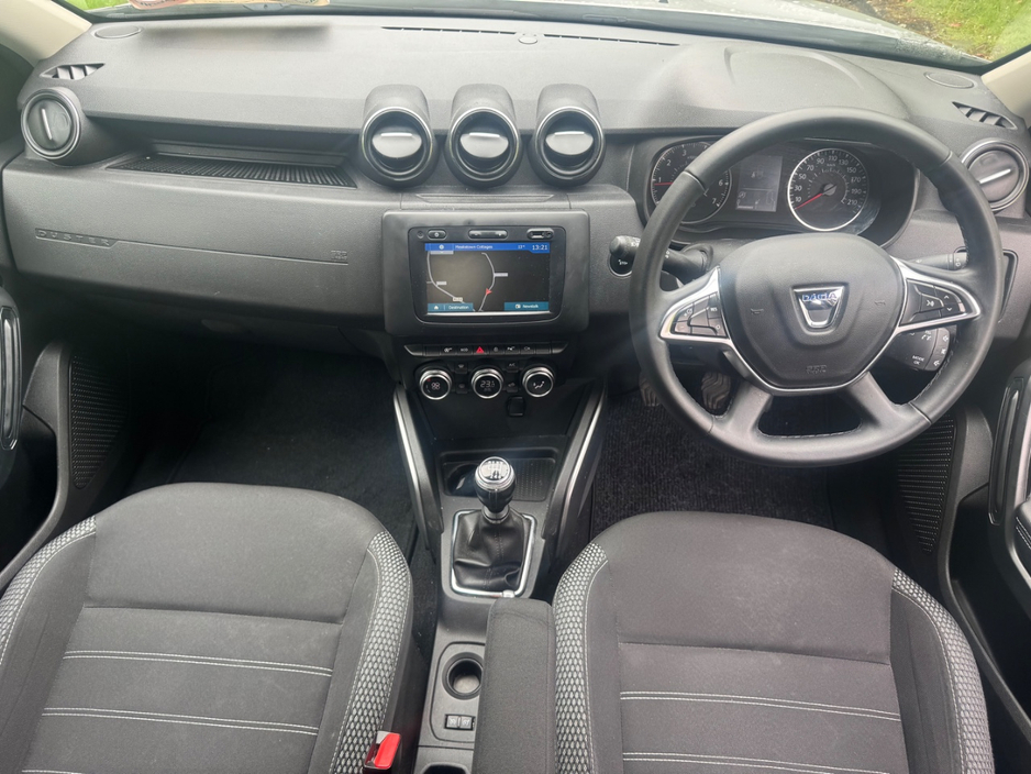 2019 Dacia Duster - image 7