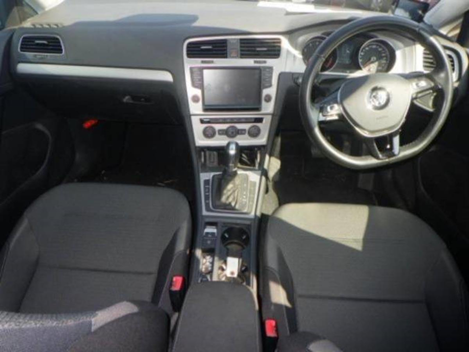 2014 Volkswagen Golf - image 5