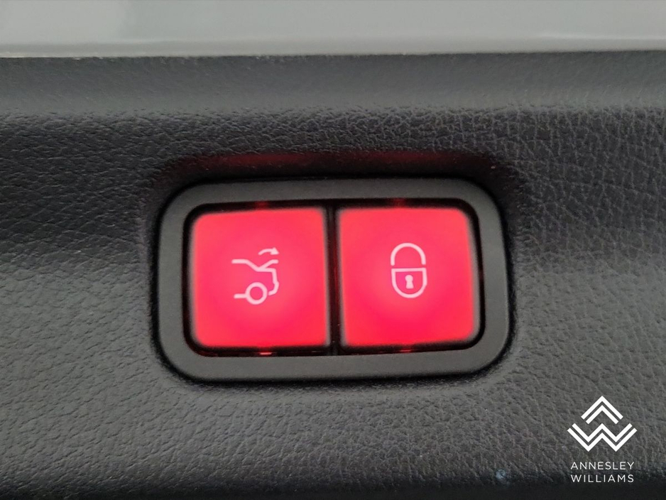 2024 Mercedes-Benz EQE - image 27