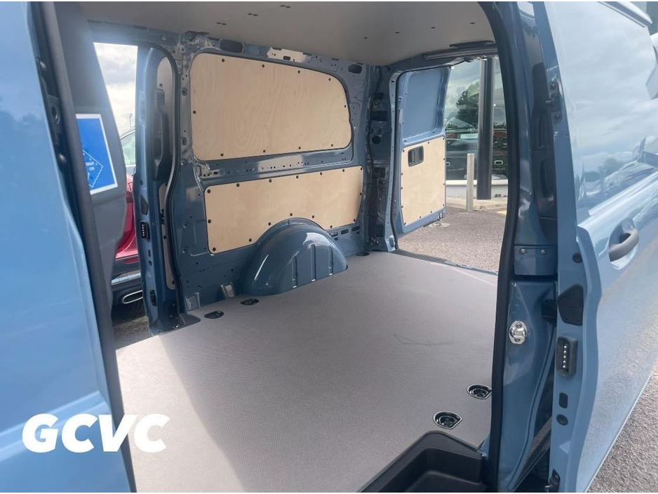 2026 Mercedes-Benz Vito - image 15