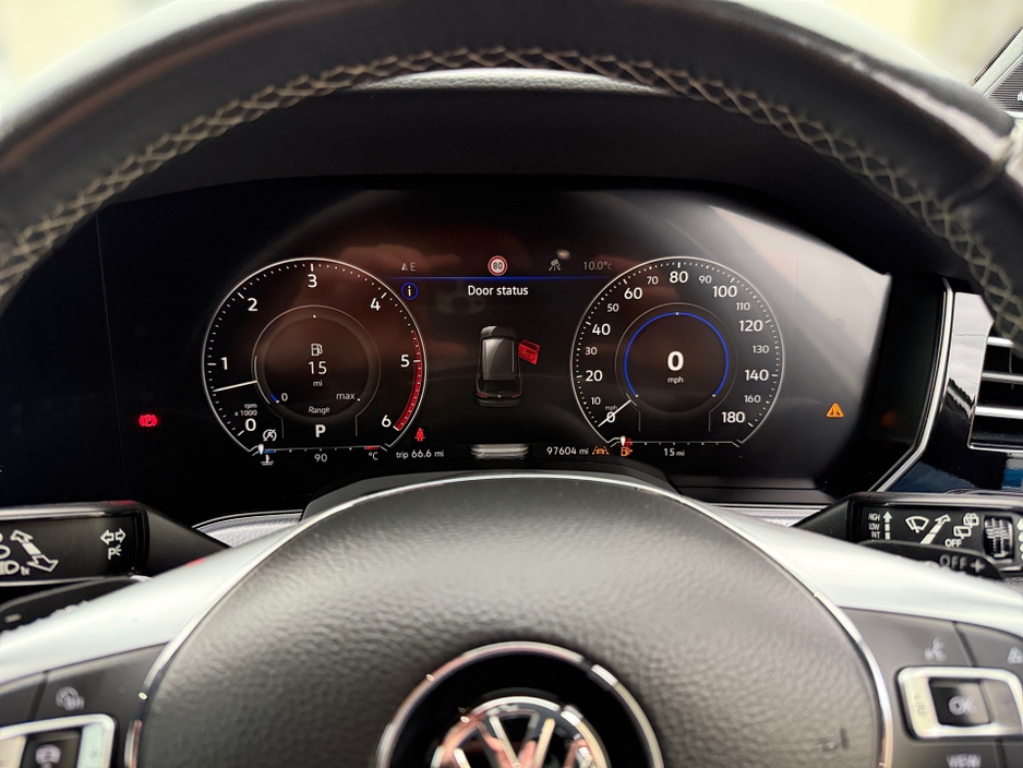 2019 Volkswagen Touareg V6 R-LINE TECH 3.0 TDI **286 BHP**REVERSE CAMERA**BODY KIT**BLACK PACK**XENONS**MEMORY SEATS**FSH**MINT** €52,750