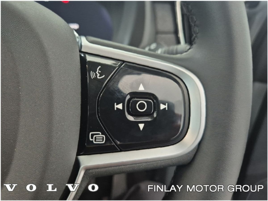 2026 Volvo XC90 - image 13