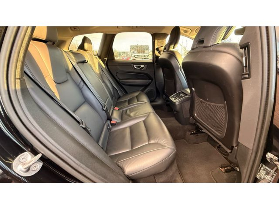 2023 Volvo XC60 B4 2.0 Diesel 190BHP 5DR Auto