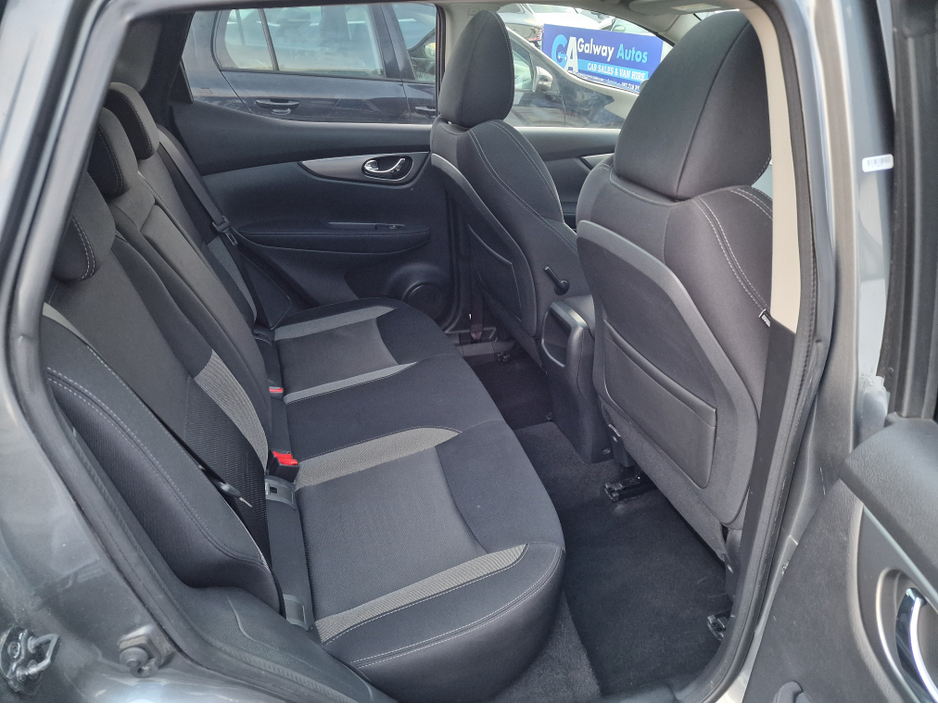 2018 Nissan Qashqai LOW MILES-N-CONNECTA-PAN.ROOF-CAMERAS- €14,450