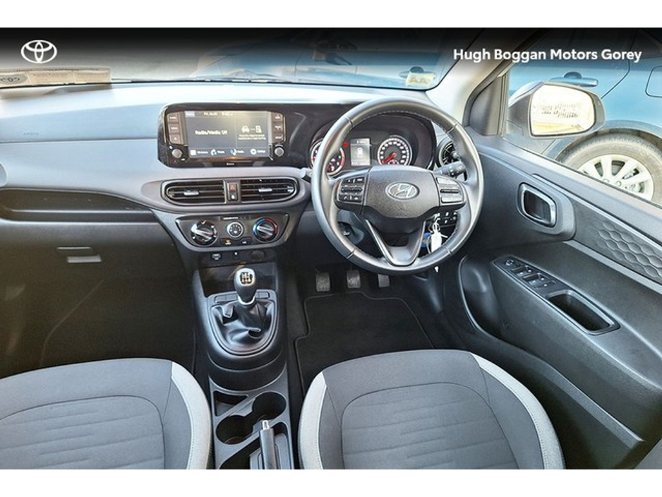 2022 Hyundai i10 - image 9