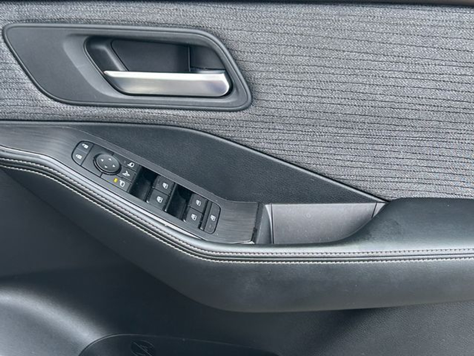 2023 Nissan X-Trail - image 18