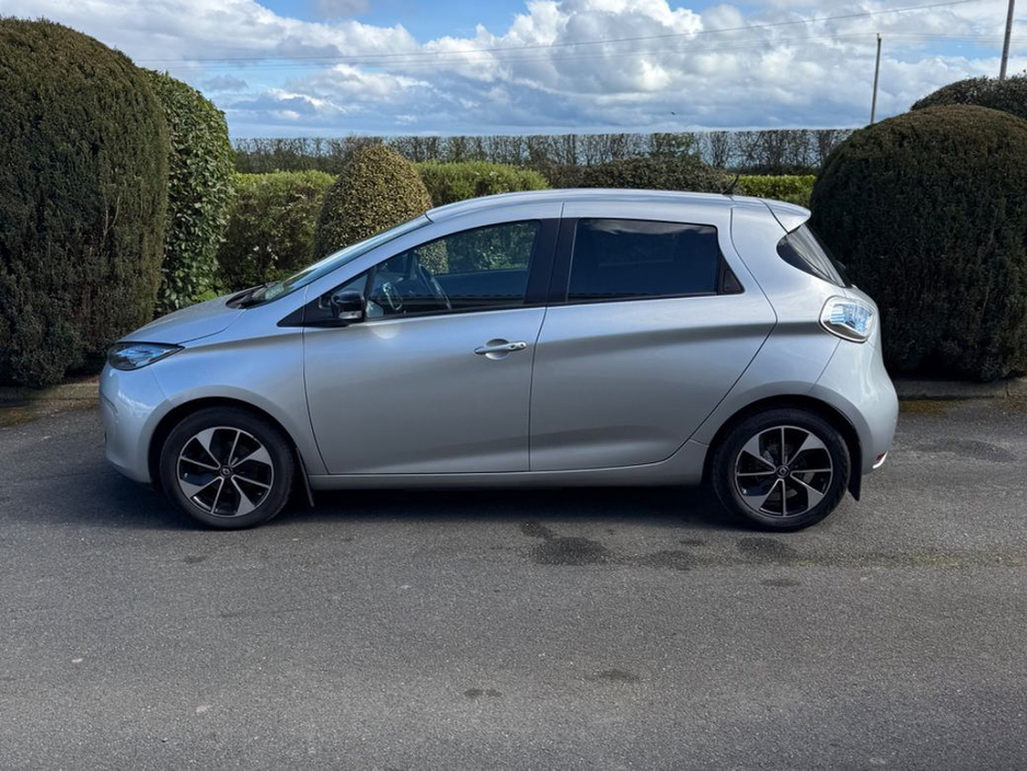 2019 Renault Zoe - image 2