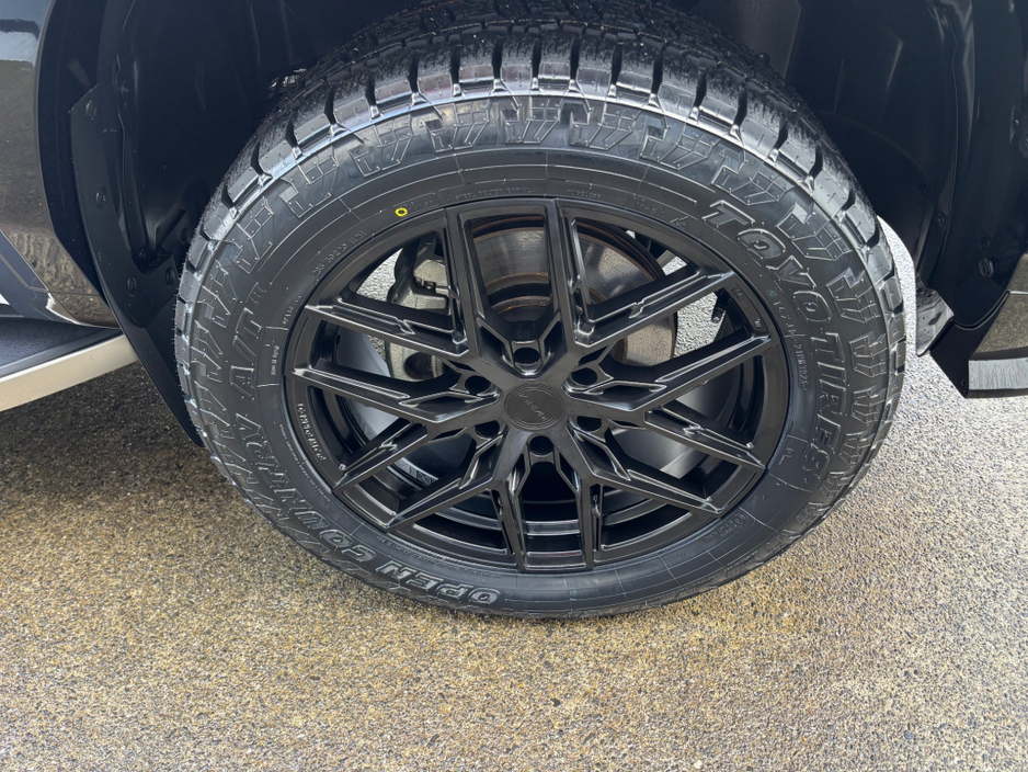 2024 Volkswagen Amarok AVENTURA V6 TDI 4M DC 4MOTION €61,900