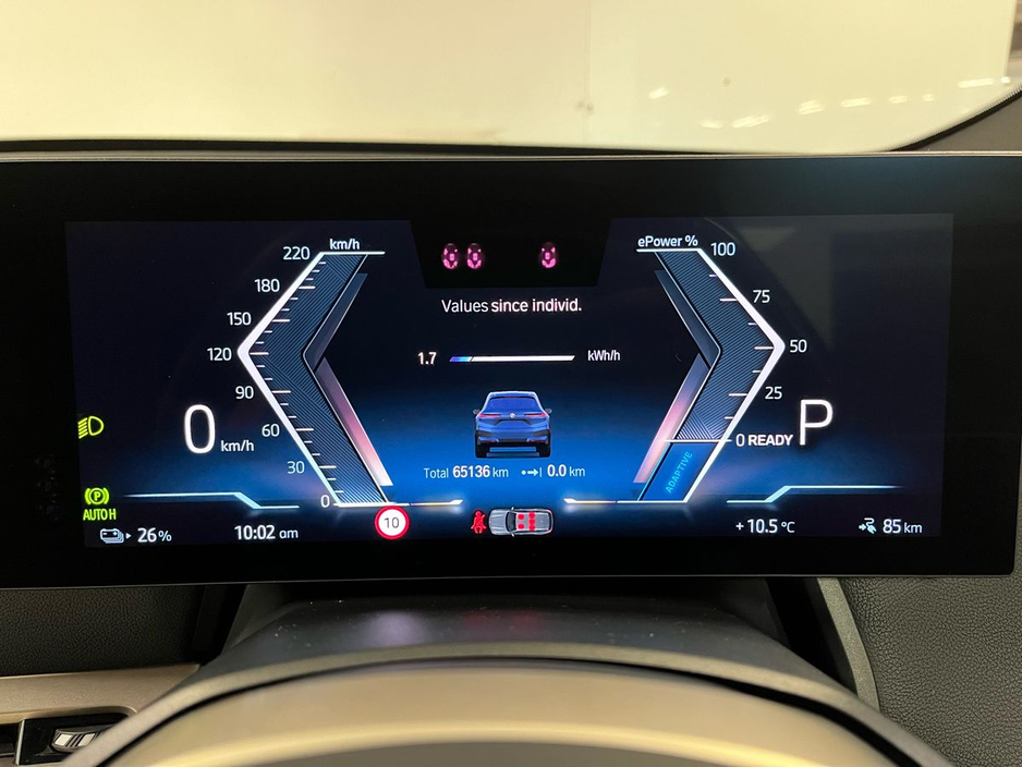 2022 BMW iX - image 13