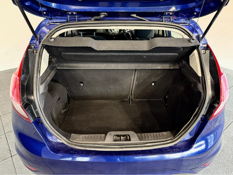 2015 Ford Fiesta MCA ZETEC 1.0 65PS M5 4DR 5DR €7,990