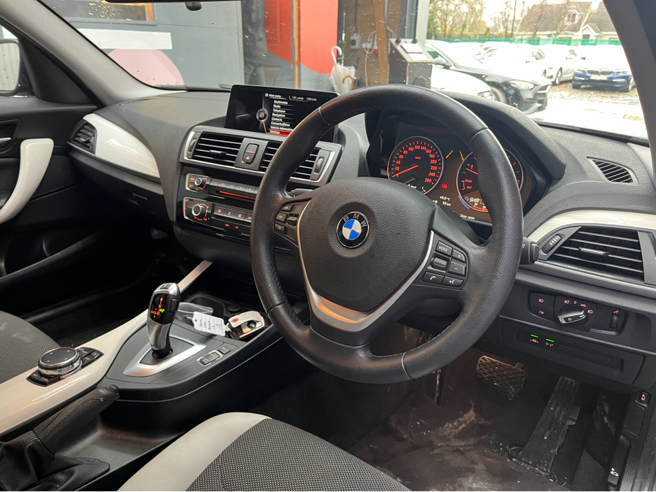 2016 BMW 1 Series - image 10