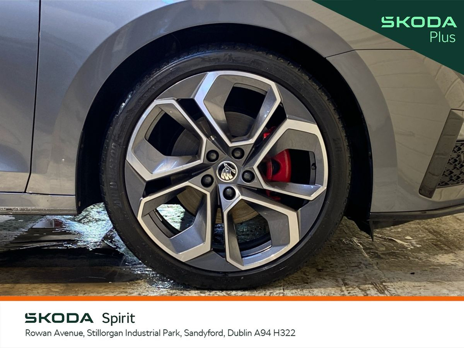 2024 Skoda Octavia - image 4