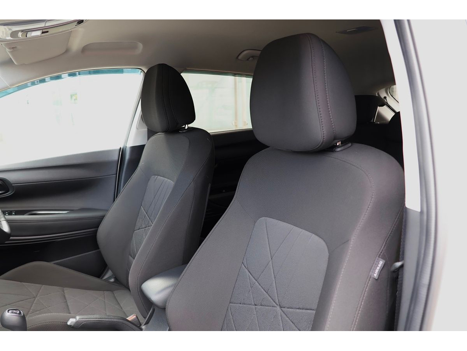 2024 Hyundai Bayon - image 13