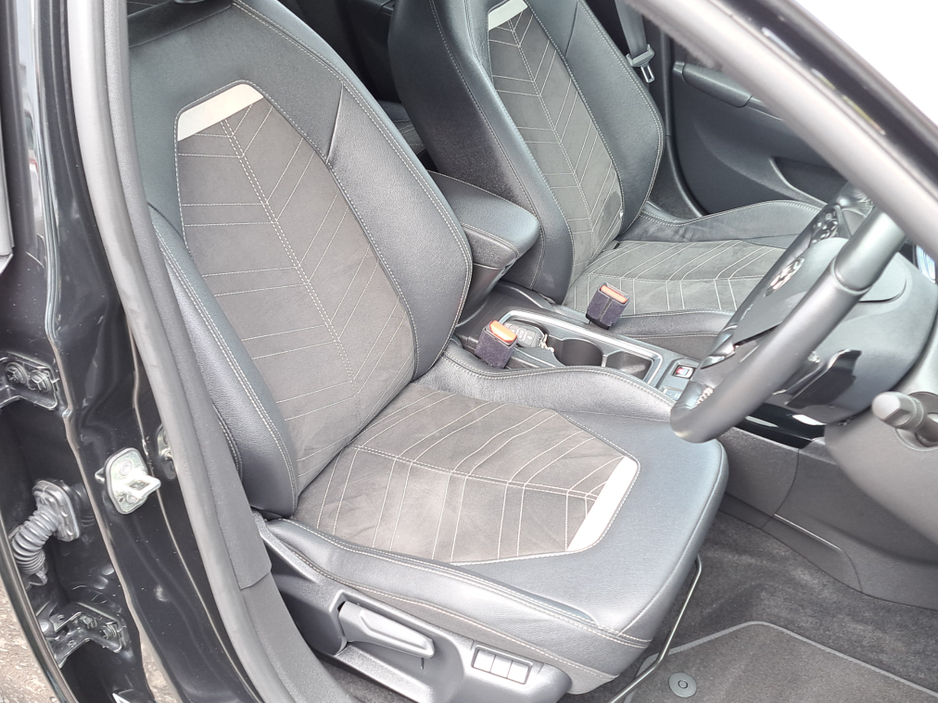 2023 Opel Corsa - image 14