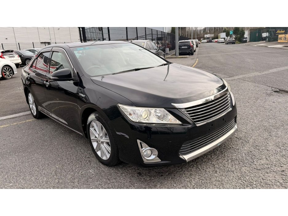 2013 Toyota Camry - image 3