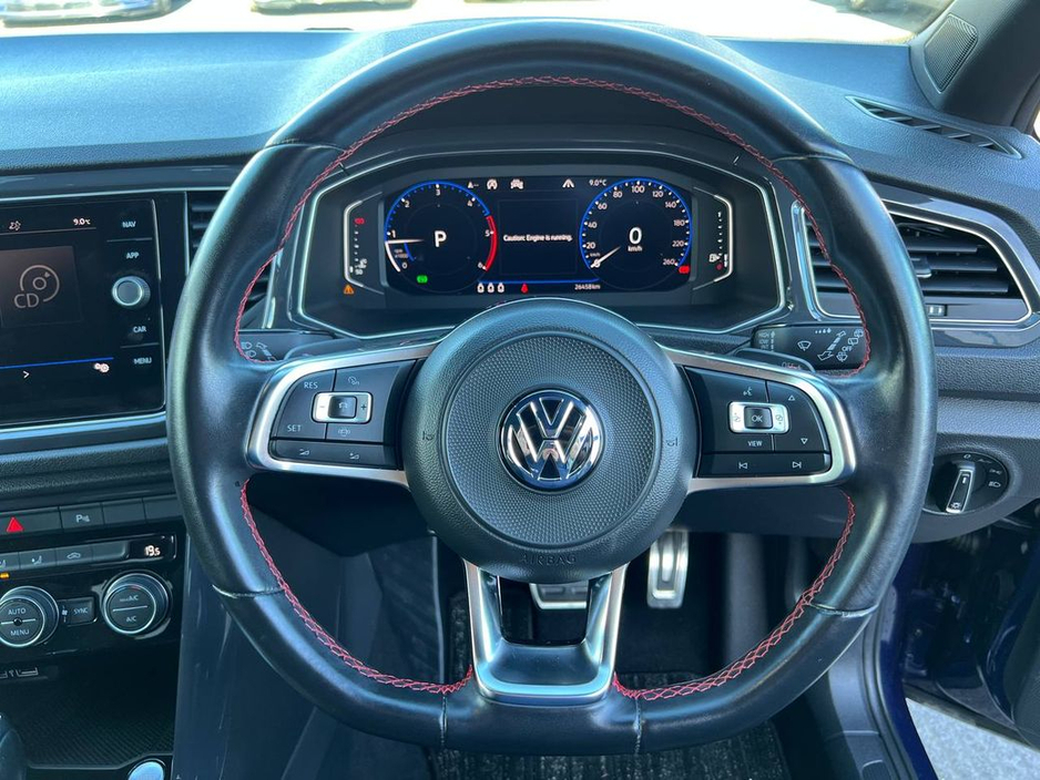 2020 Volkswagen T-Roc - image 4