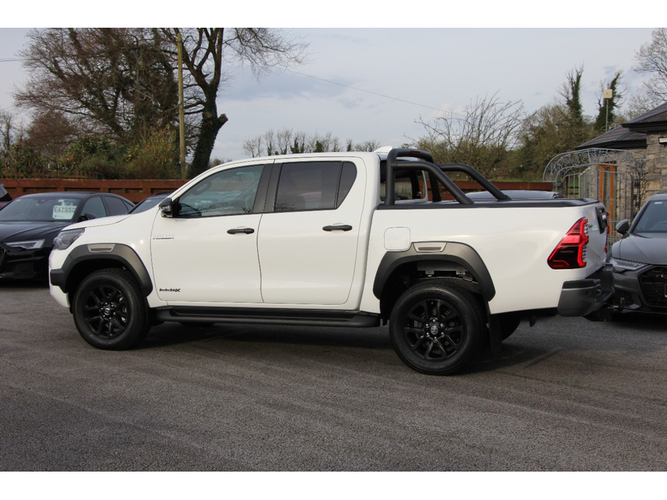 2026 Toyota Hilux - image 7