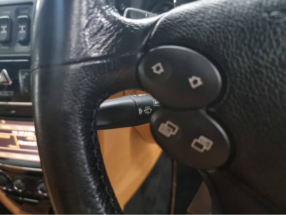 2011 Mercedes-Benz G Class - image 14