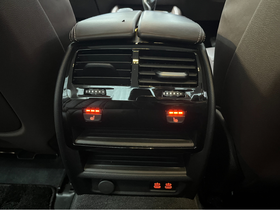 2020 BMW 5 Series €32950 2020 BMW 530E LUXURY EDITION JOY+ 2.0 AUTOMATIC / CRUISE CONTROL / 360° PARKING CAMERA / ELECTRIC MEMORY & HEATED SEATS / HEATED REAR SEATS / AMBIENT LIGHTS €32,950