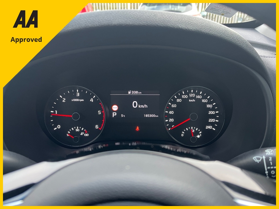 2020 Kia Sportage - image 19