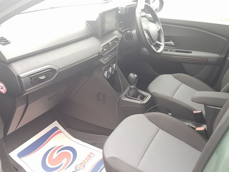 2025 Dacia Jogger HEV 145 Extreme Auto 7S FAMILY €31,000