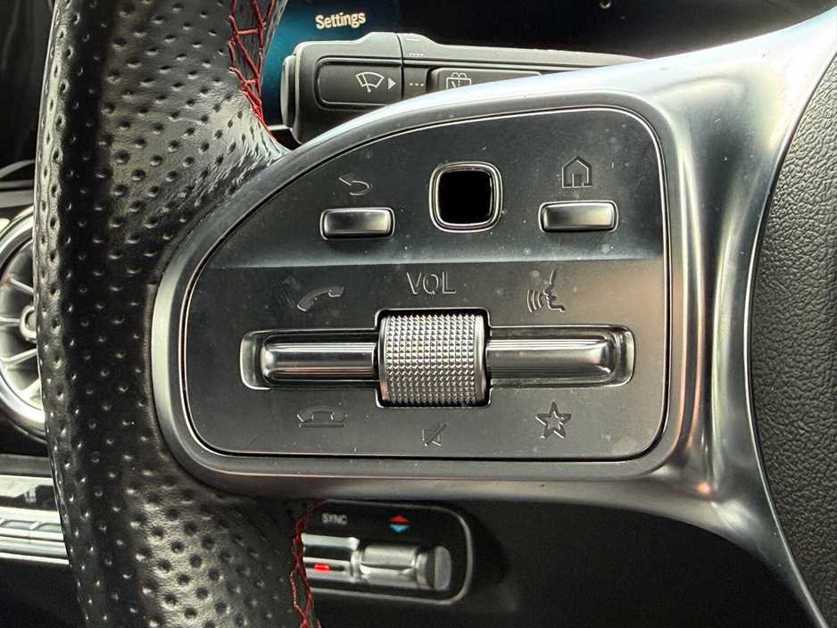 2021 Mercedes-Benz GLA Class - image 21