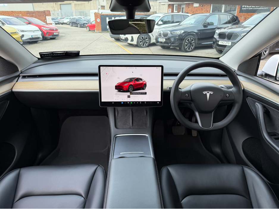 2022 Tesla Model Y - image 24