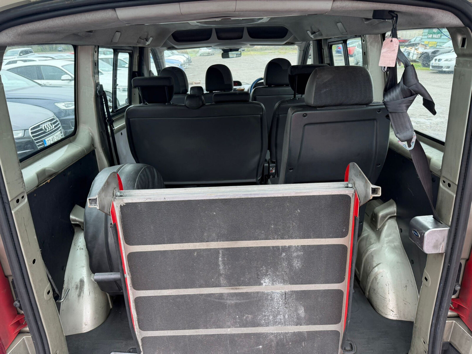 2011 Citroen Dispatch - image 18