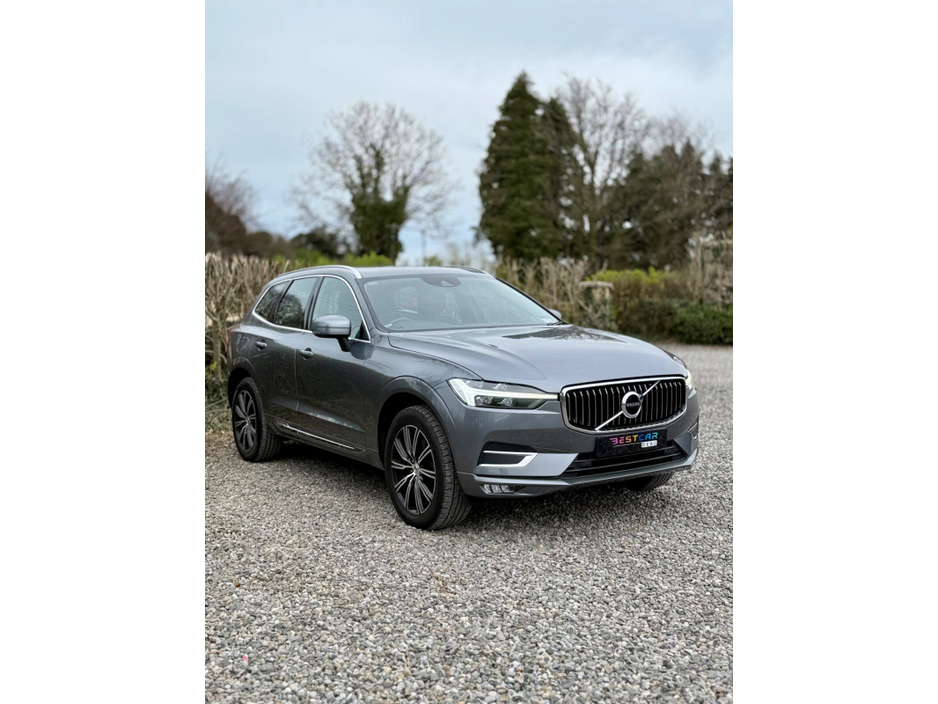 2020 Volvo XC60 - image 3