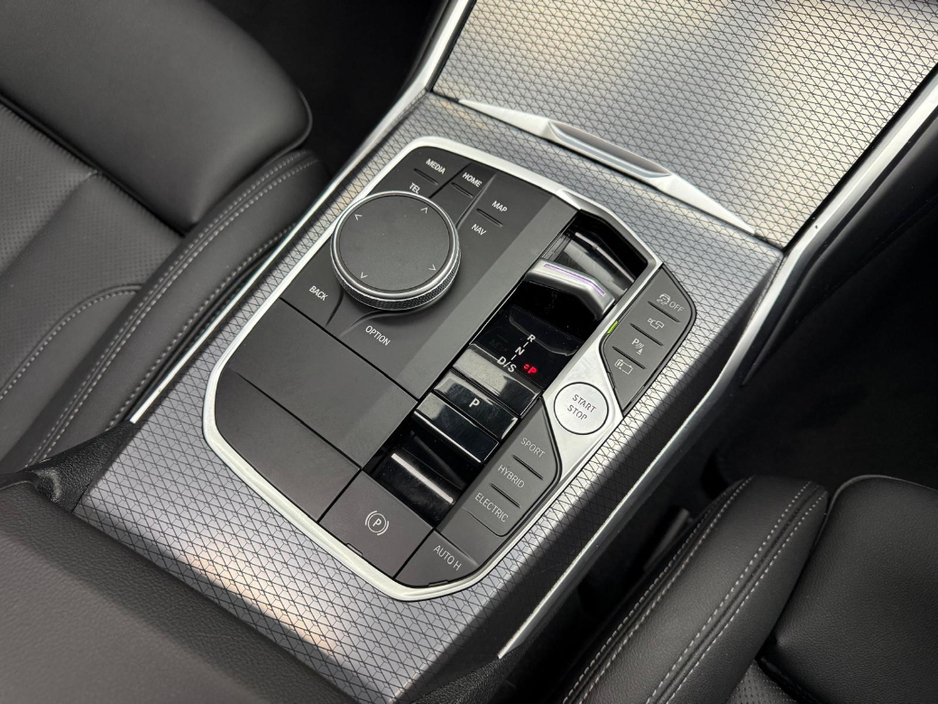 2024 BMW 3 Series 330E M SPORT LCI II *HUGE SPEC* €54,990