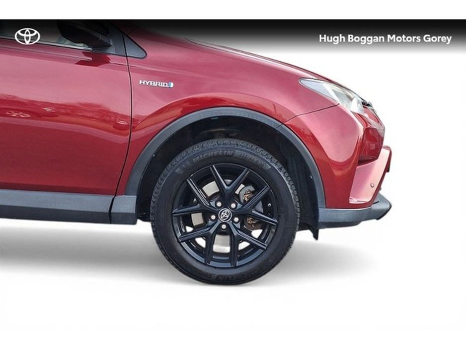 2018 Toyota Rav4 - image 13