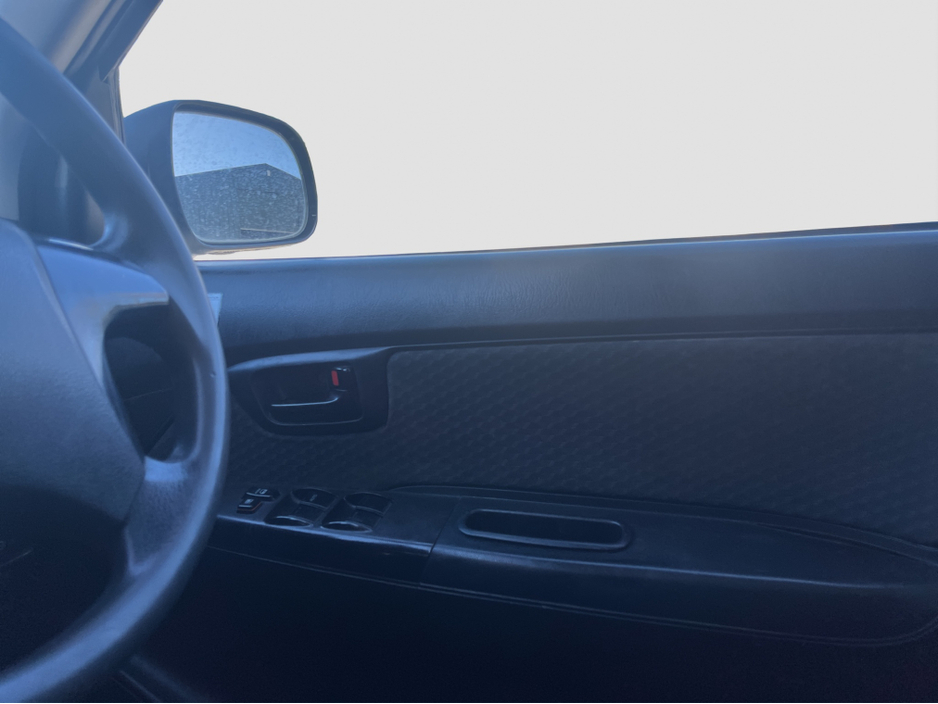 2016 Toyota Hilux - image 12